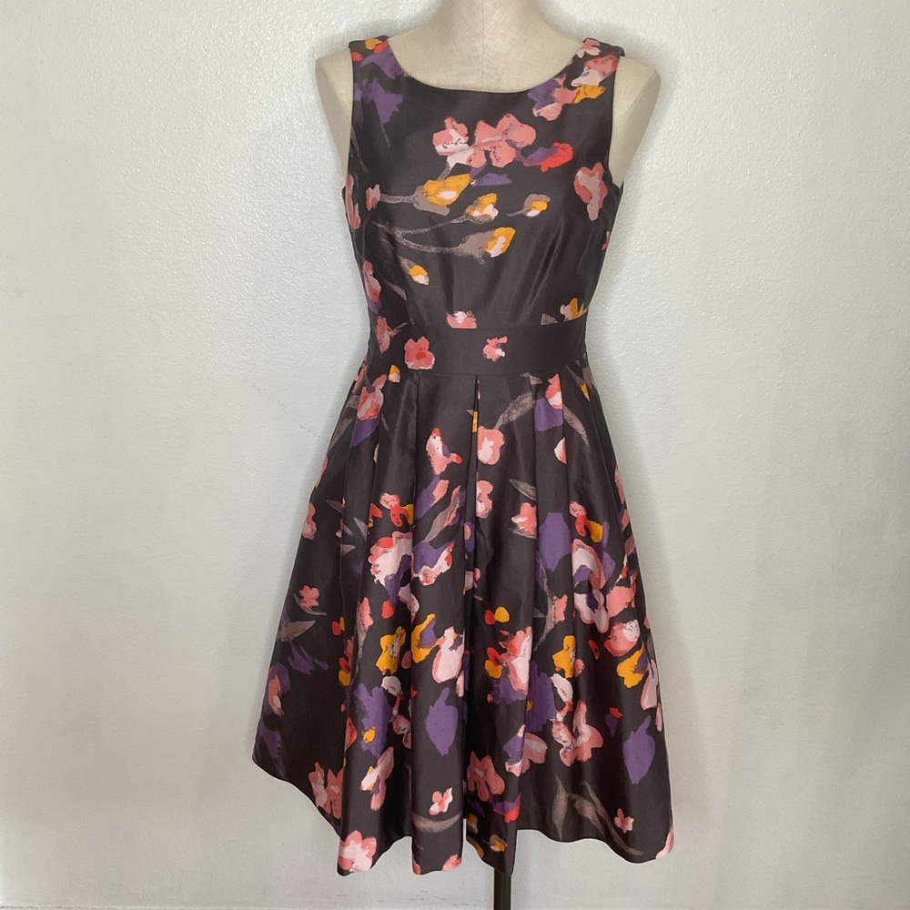 H&M Sleeveless Floral Fit & Flare Knee Length Dress